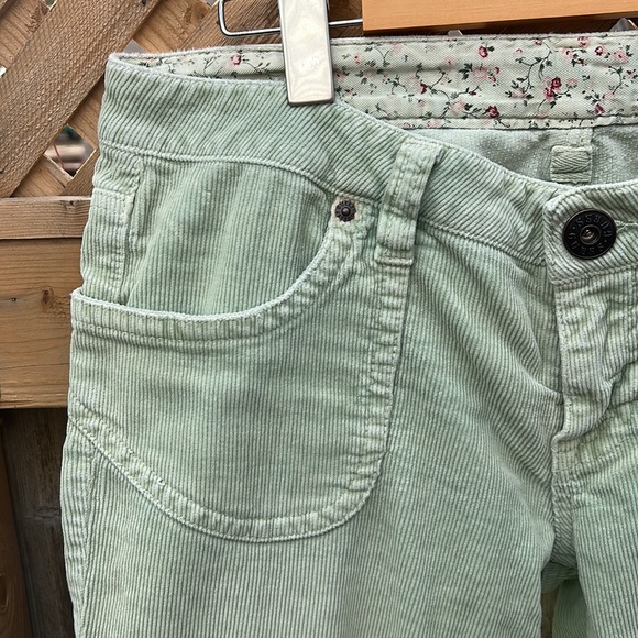 Y2K low rise Guess flared cords - Picture 3 of 11